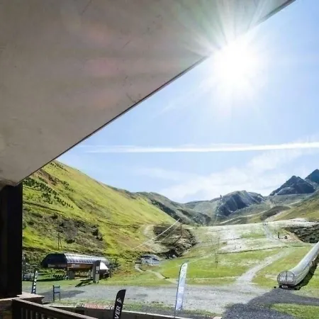 Lägenhet Serias 16 *
